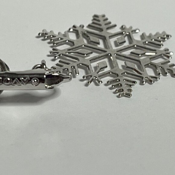 VTG AVON Silver-Tone Snowflake Dangle Clip-On Earrings Winter Christmas - Picture 8 of 10